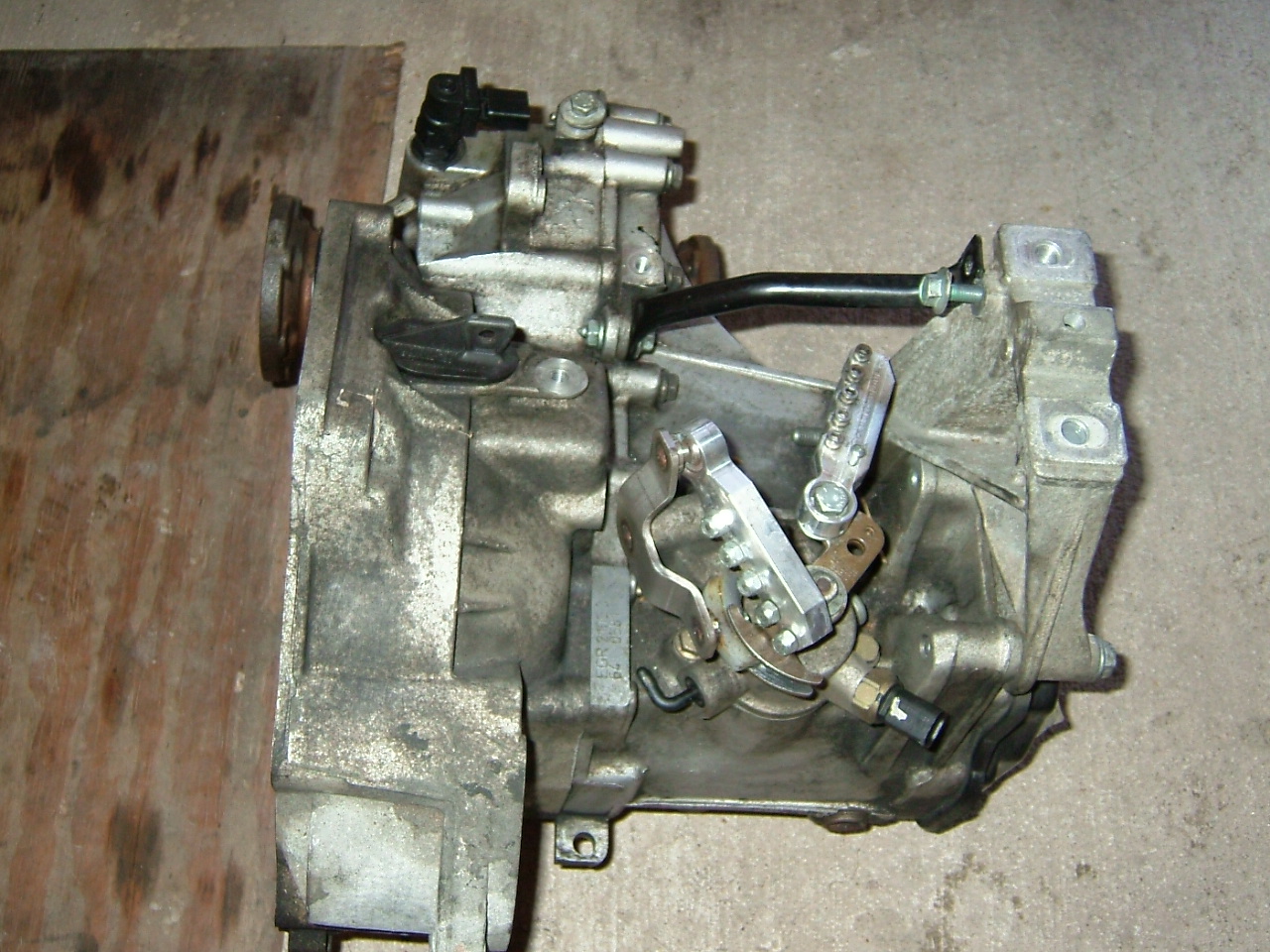 5 speed transmission.JPG