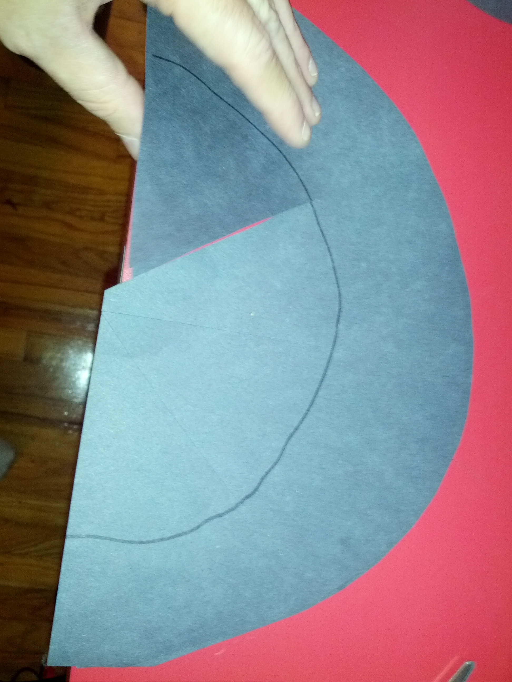 5d cut radially a few times into semicircle leaving enough room for the brim.jpg