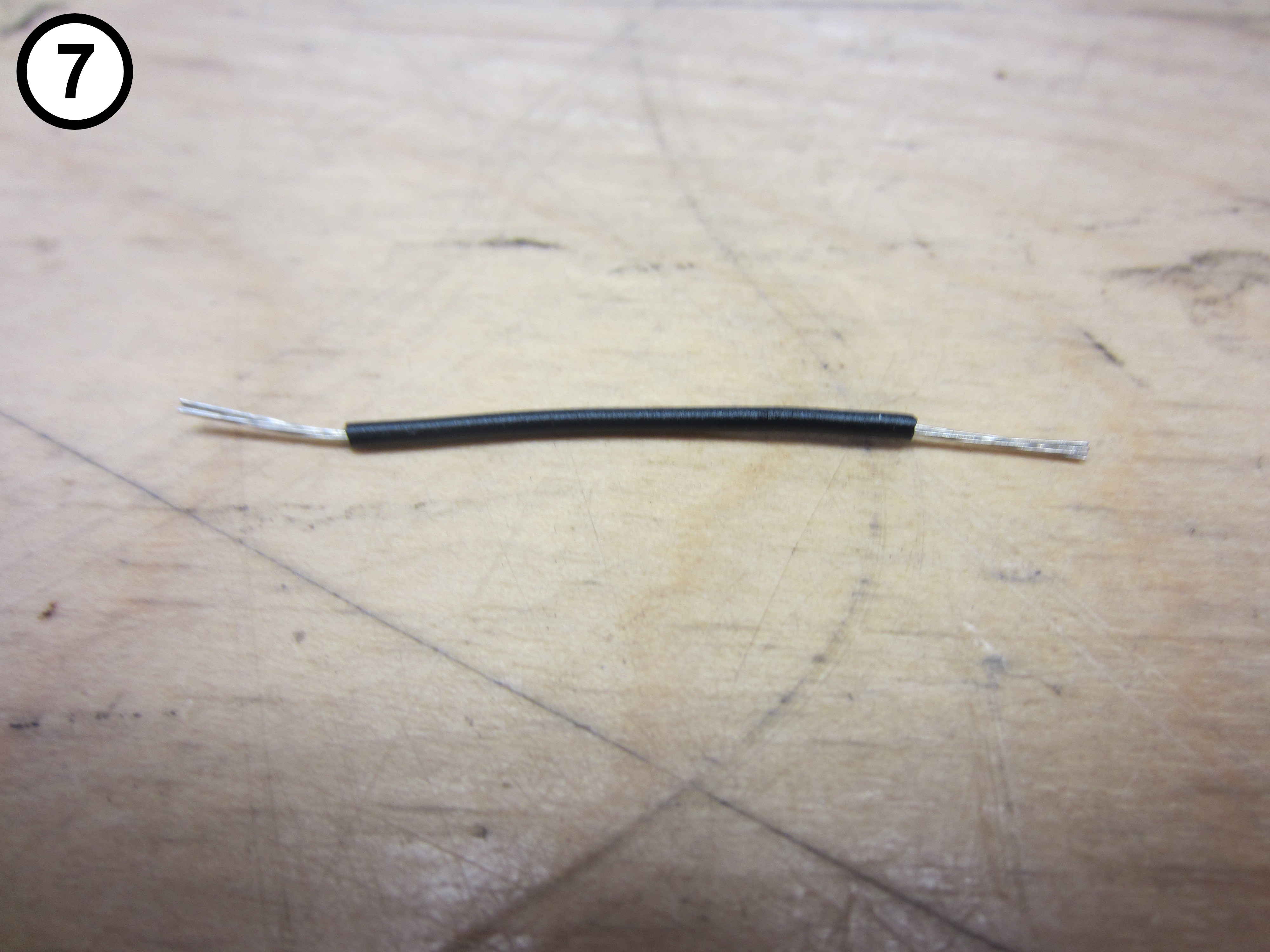 6 - 7 - Cut Short Wire for Right Lead.JPG