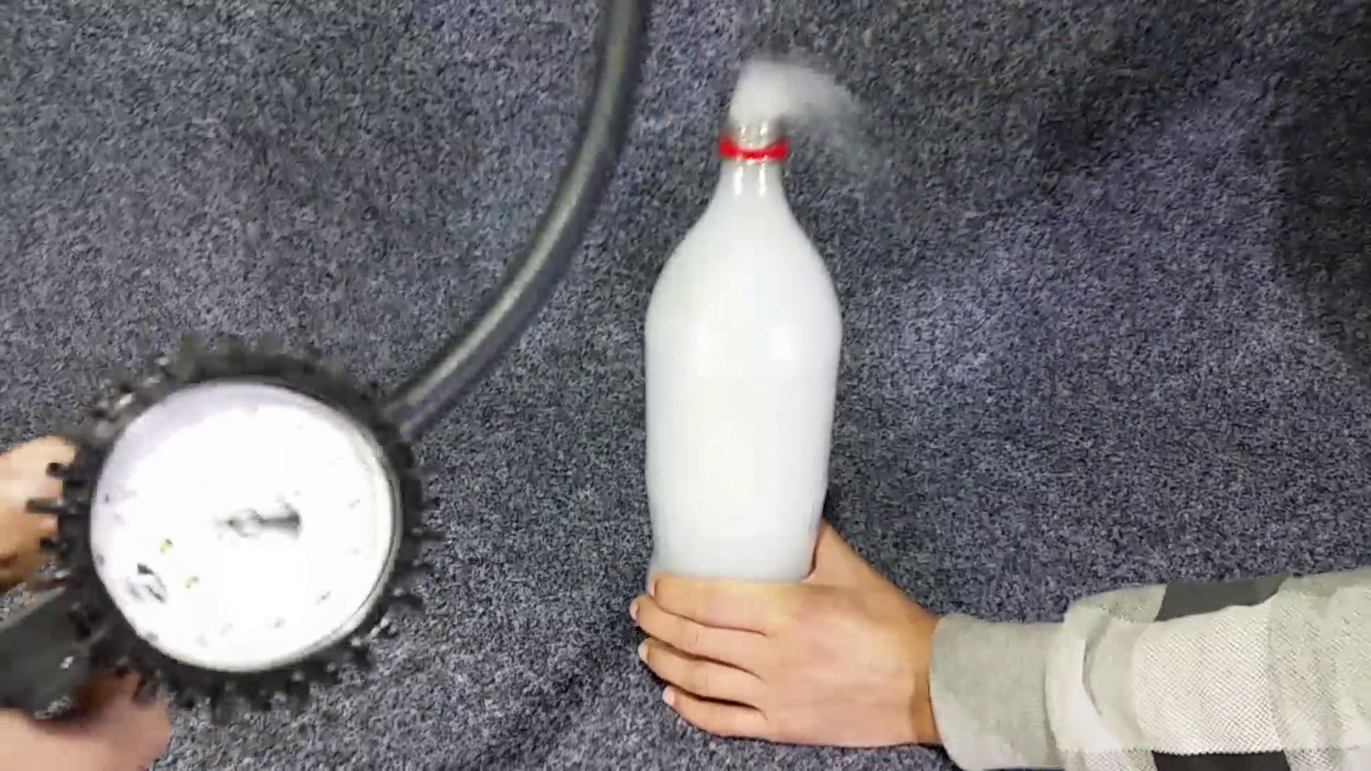 6-To Put a cloud in a bottle-experiment.png