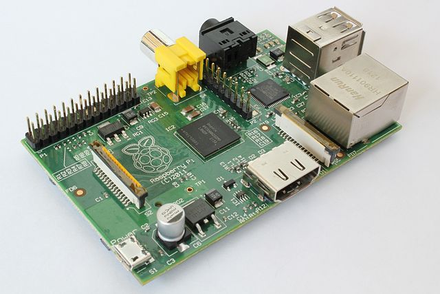 640px-RaspberryPi.jpg