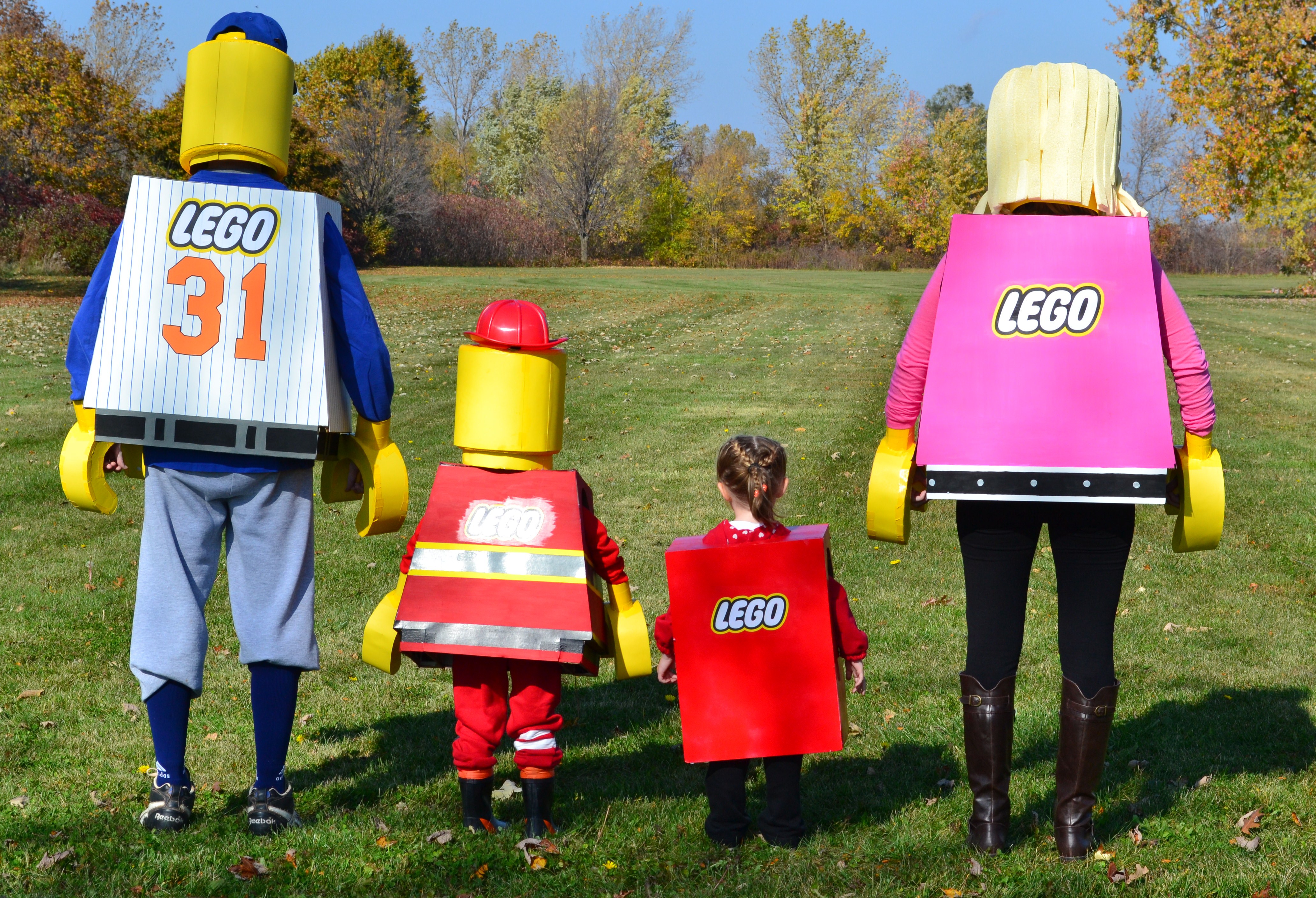 65 - Lego Family Back.JPG