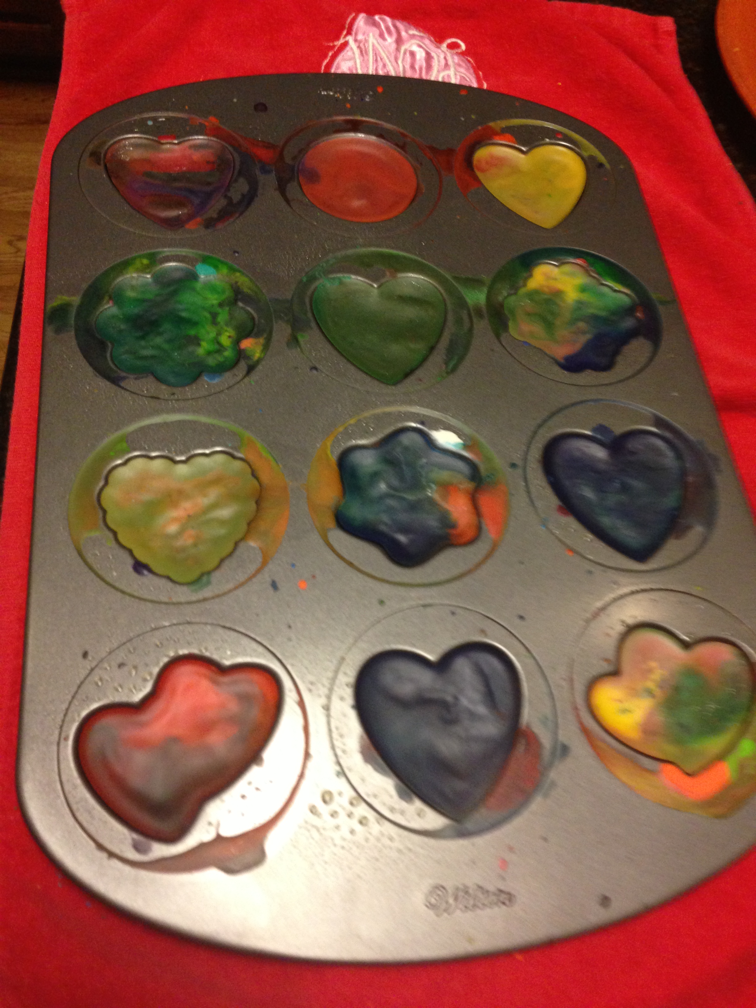 6a Silver Cookie Pan with Hardend Crayons.JPG