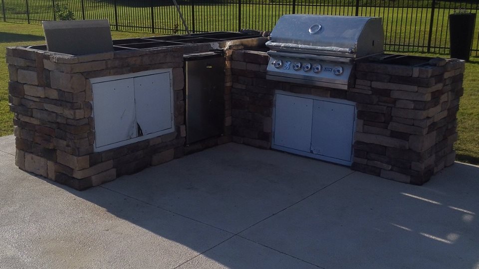 7-Outdoor-Kitchen-Appliances-Stone.jpg