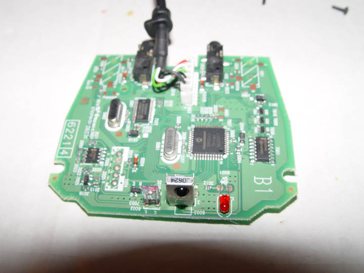 7. IR receiver premod.jpg