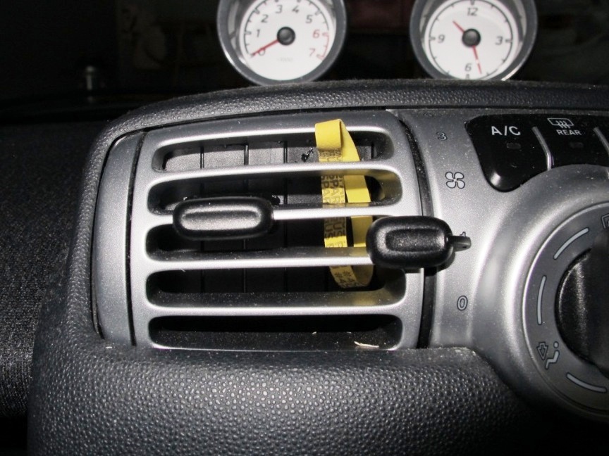 7_21_car_vent_rubberband.JPG