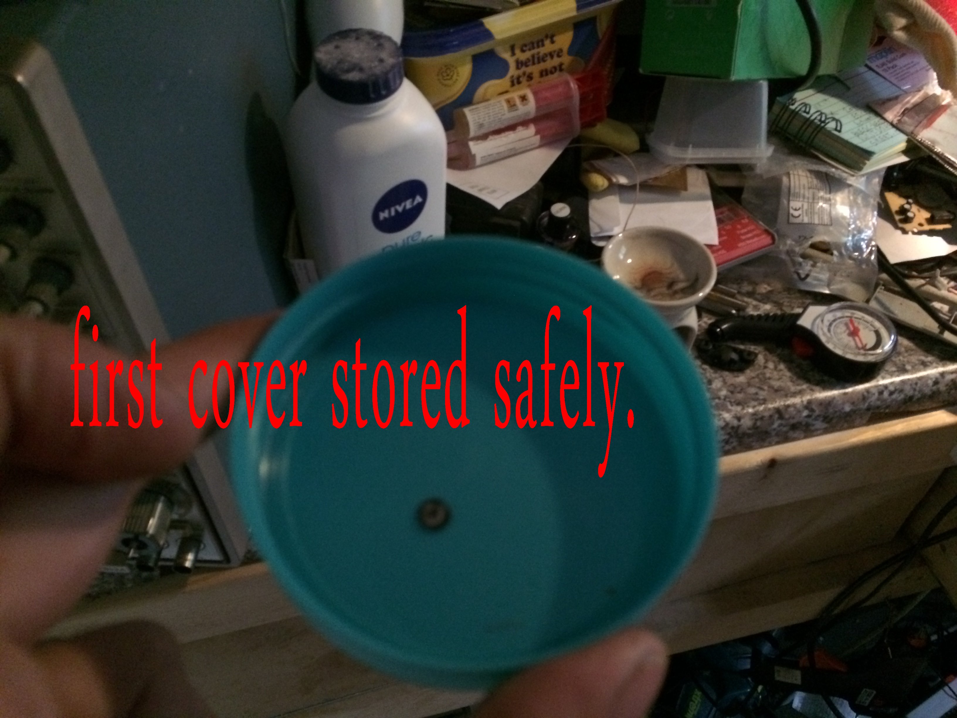 8 Store the screw cover in a container.jpg