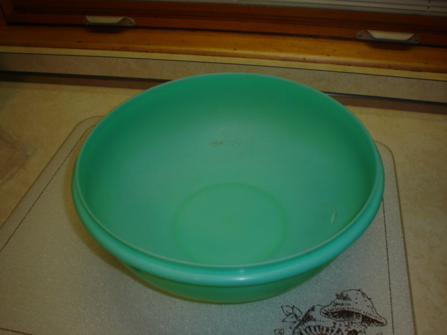 8 large mixing bowl.JPG