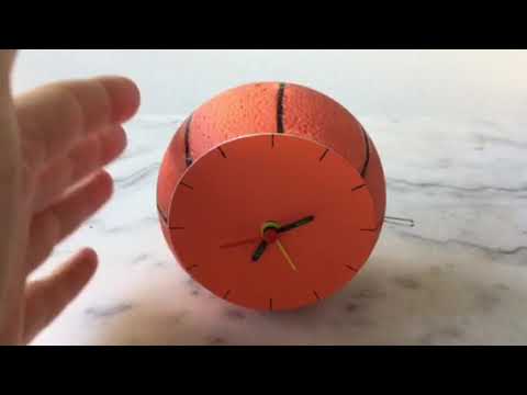 A Clock That Looks Like A Basketball