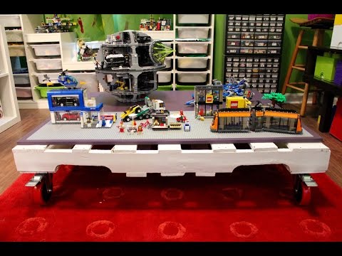 A Lego Pallet Table!