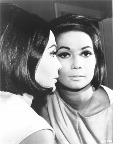 Actress Nancy Kwan 1963 Vidal Sassoon.jpg