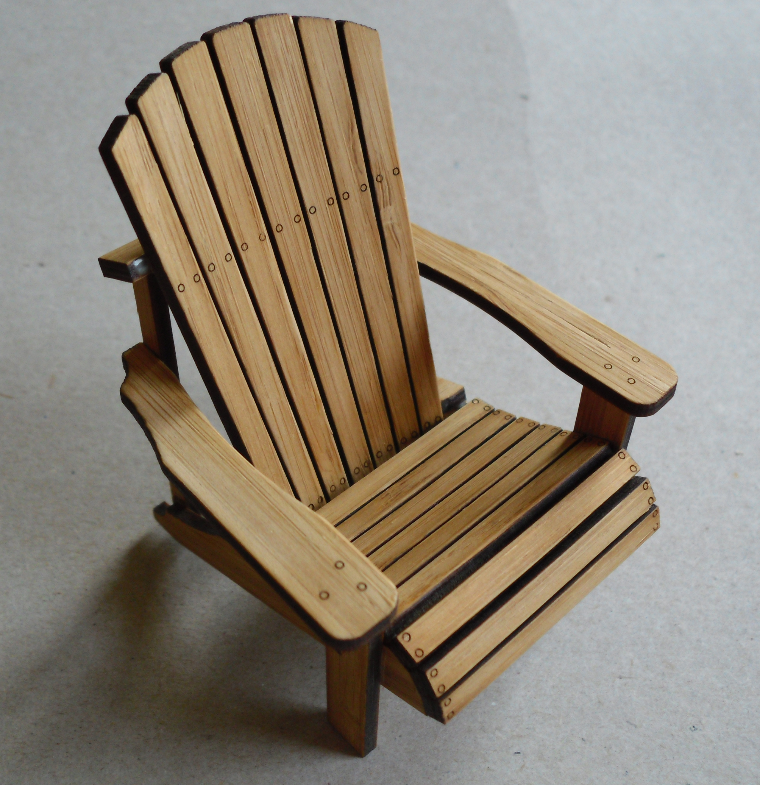 Adirondack_Chair_01.jpg