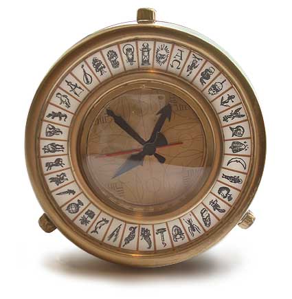 Alethiometer_front_425.jpg