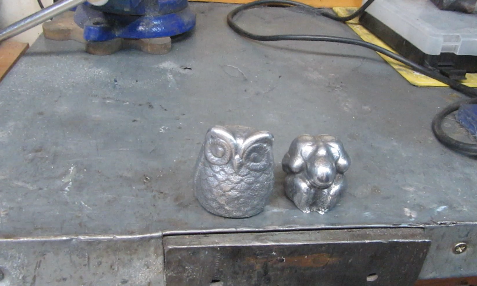 Aluminum Owl and Yogi man casting.png