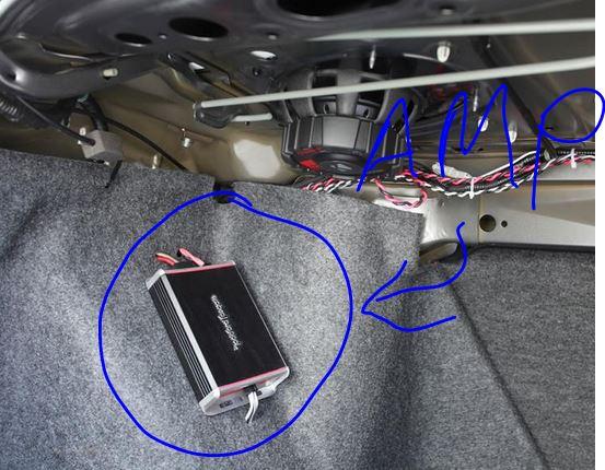 Amp in trunk.JPG