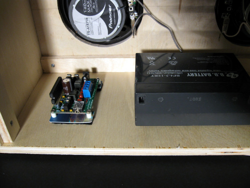 Amp_and_Battery_Mounted.jpg