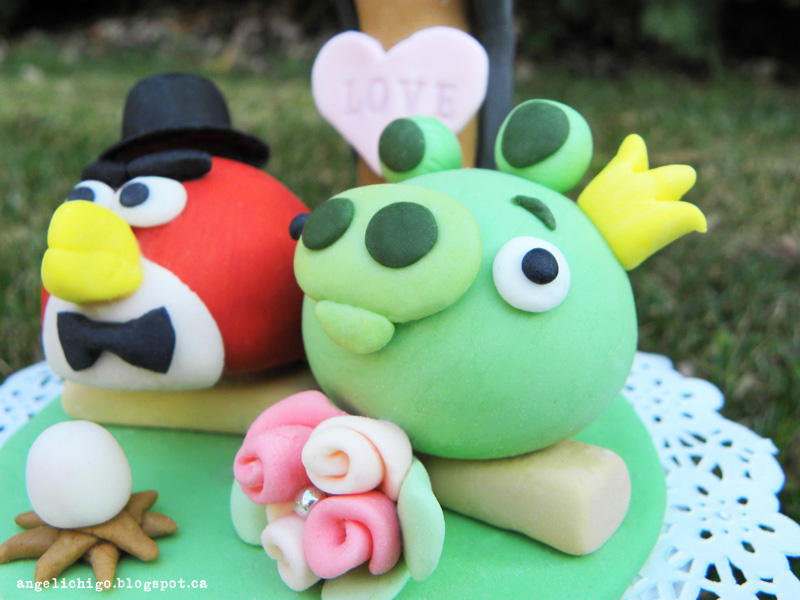 Angry-Bird-Cake-Topper2.jpg