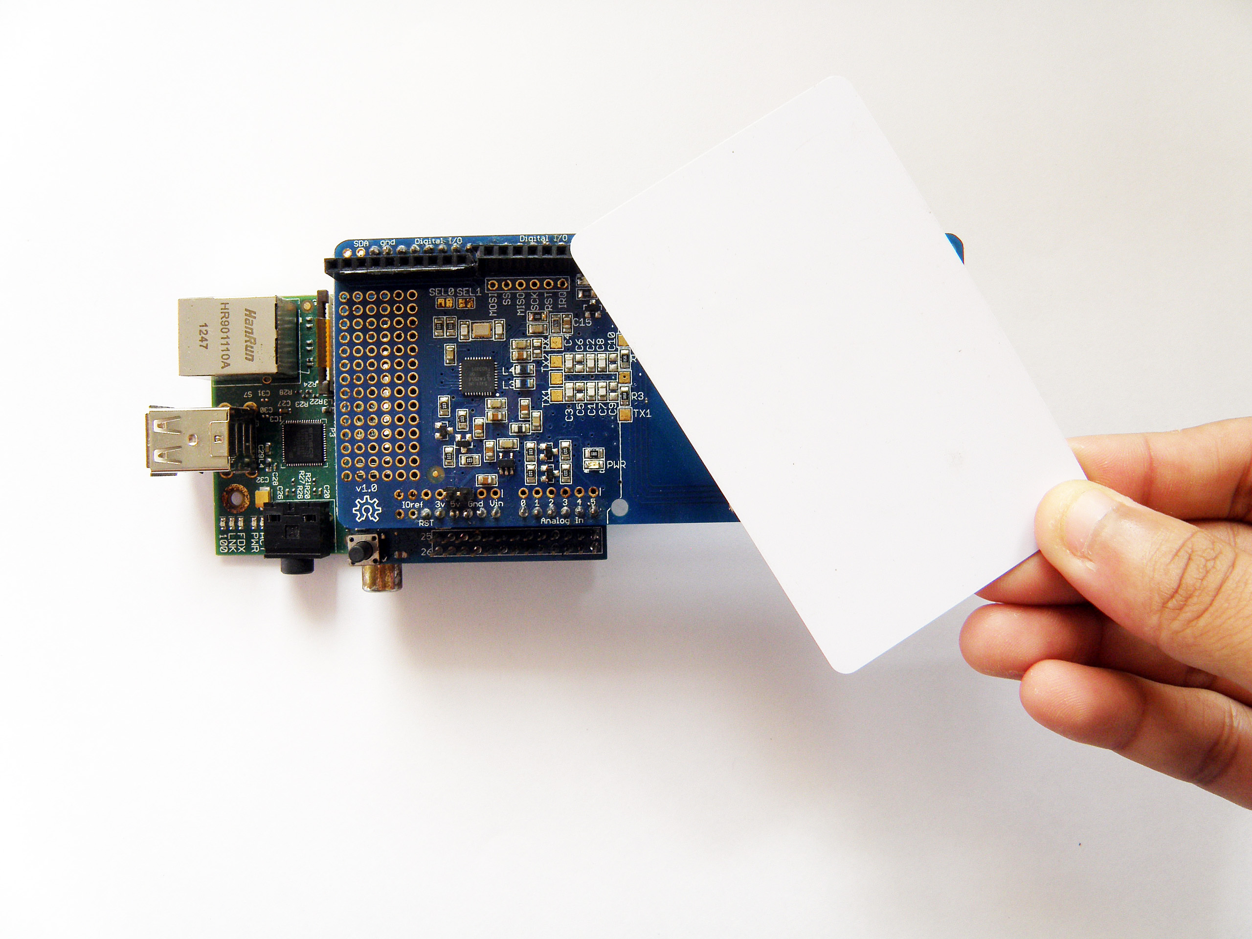 Arduberry_Tutorial_NFC_Shield_with_Raspberry_Pi-1.jpg