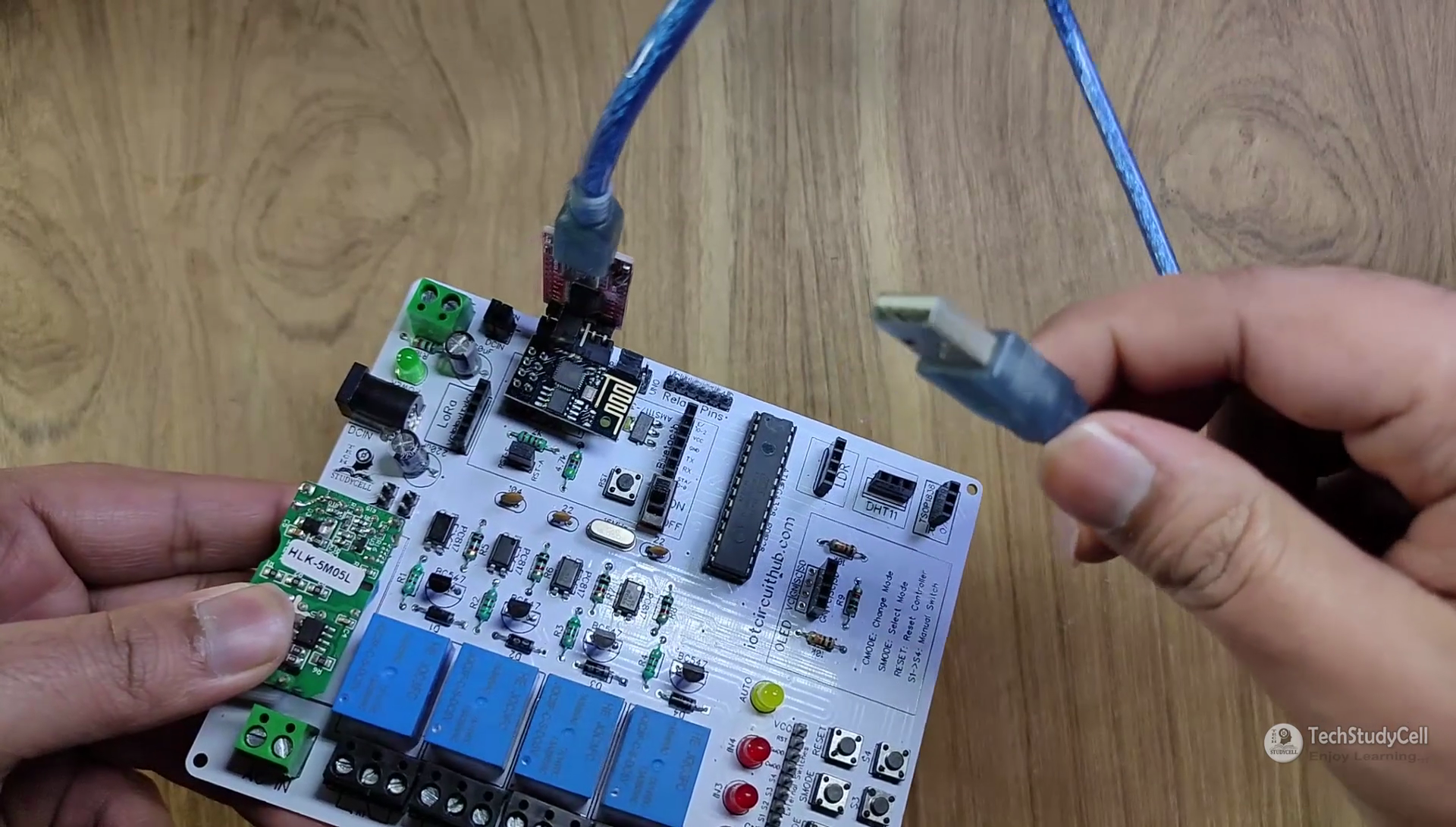 Arduino ESP01 control relay PCB 4.png