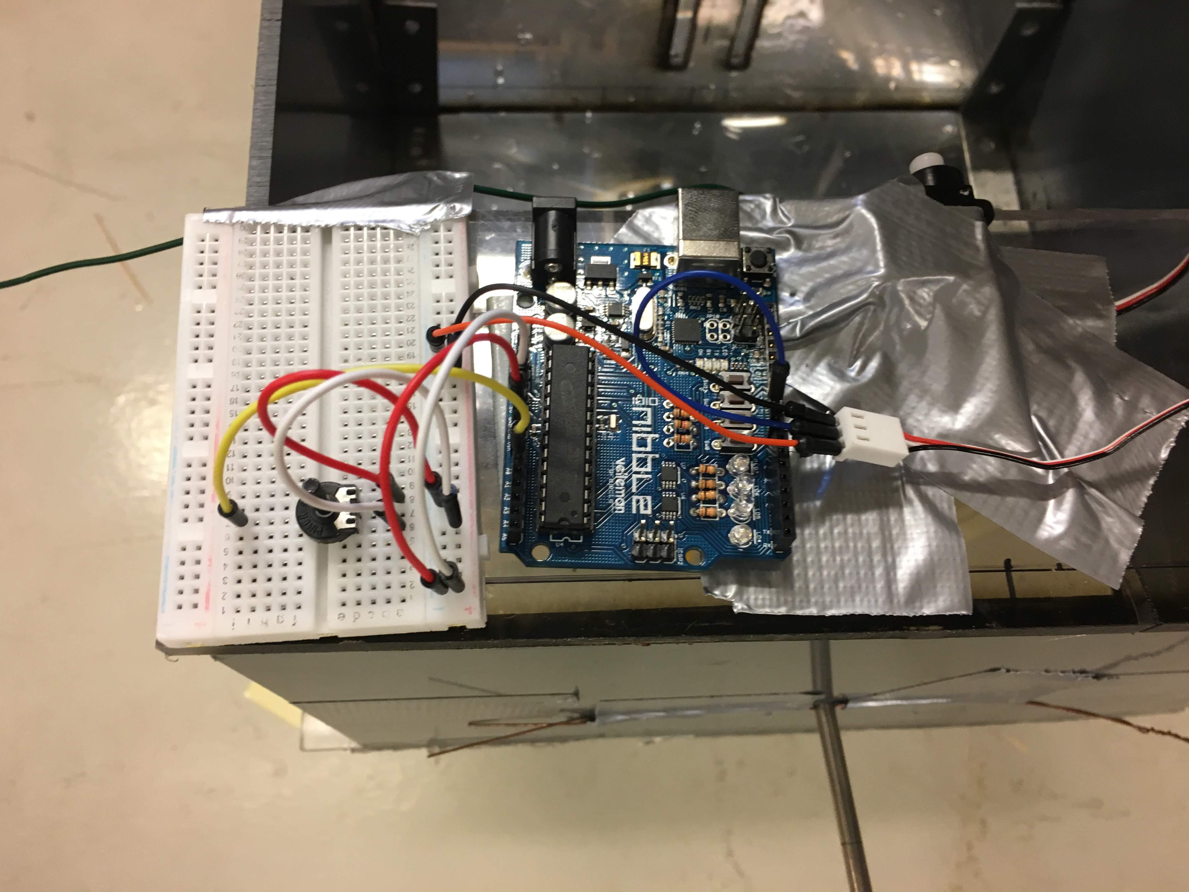 Arduino met potentiometer aansluiting in het echt.JPG