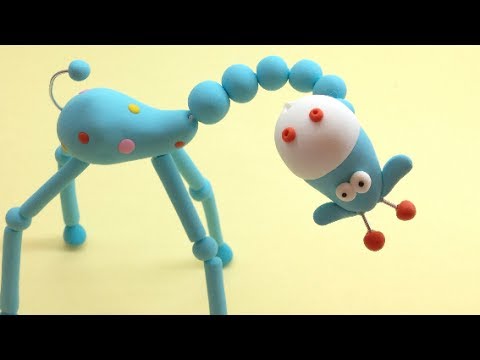 Articulated Blue Giraffe (Polymer Clay) - girafinha azul articulada (Fimo)