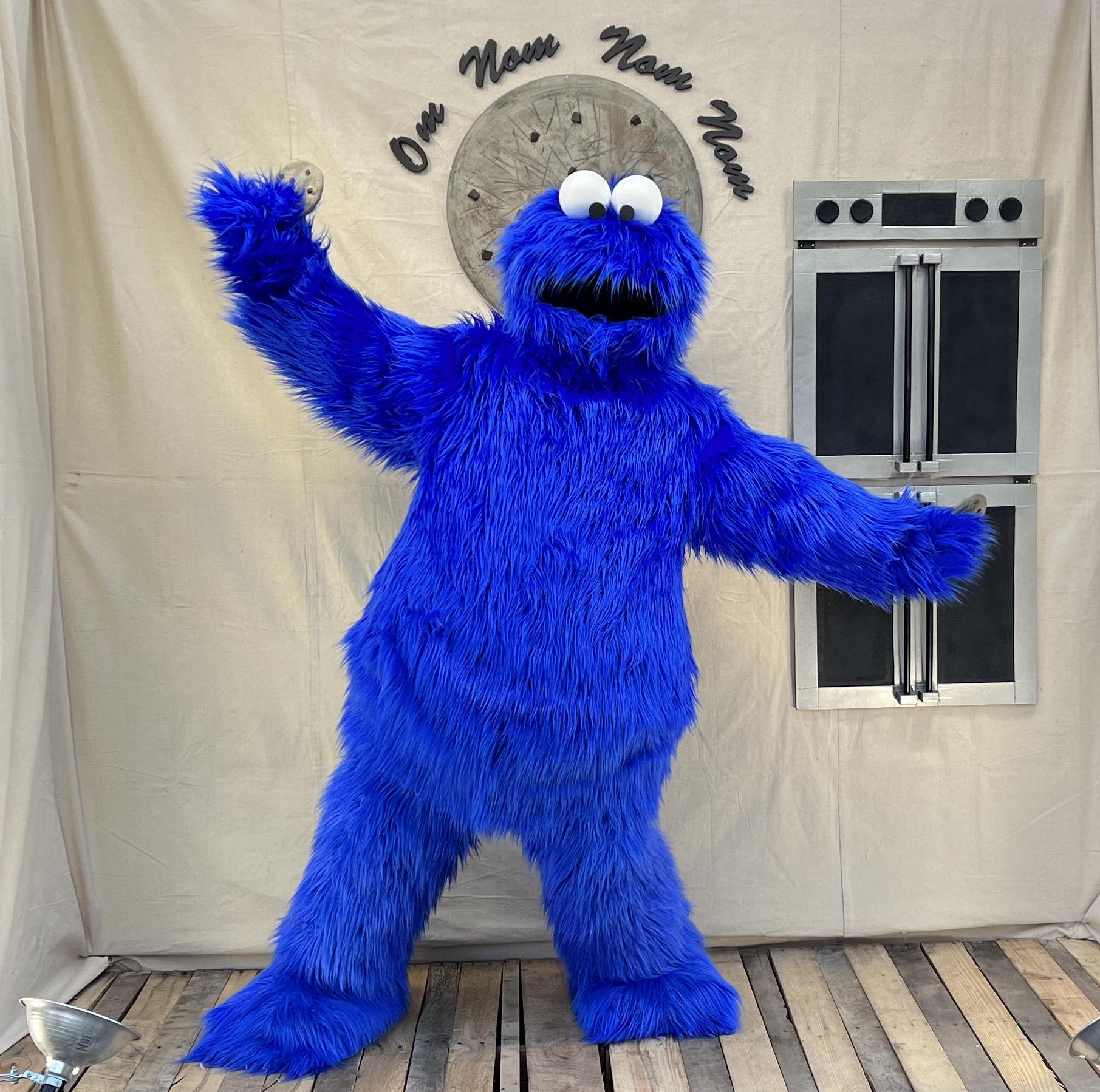 BALES_Cookie Monster_Trick r' Treat_2.JPG