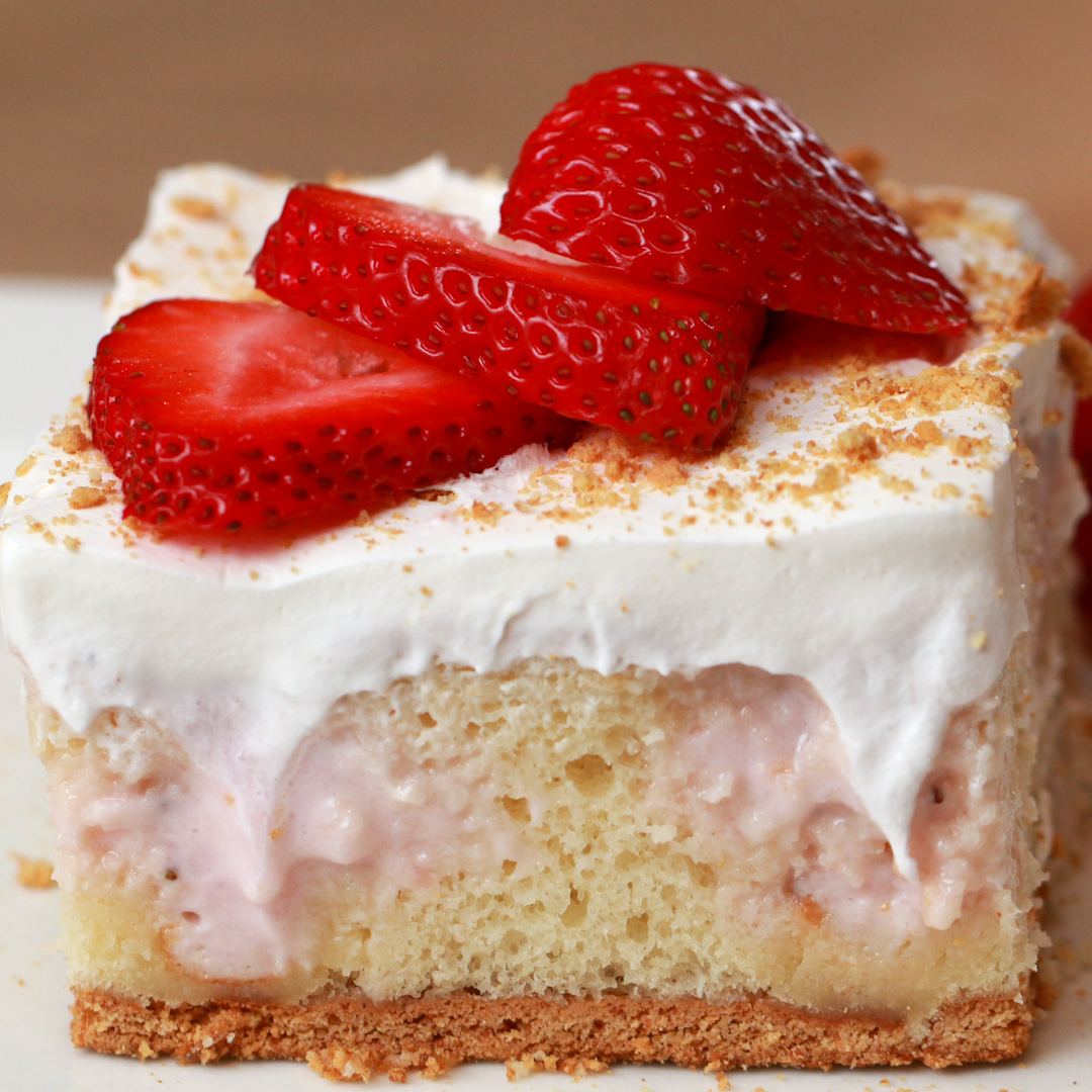 BFV9539_StrawberryCheesecakePokeCake-ThumbC1080.jpg