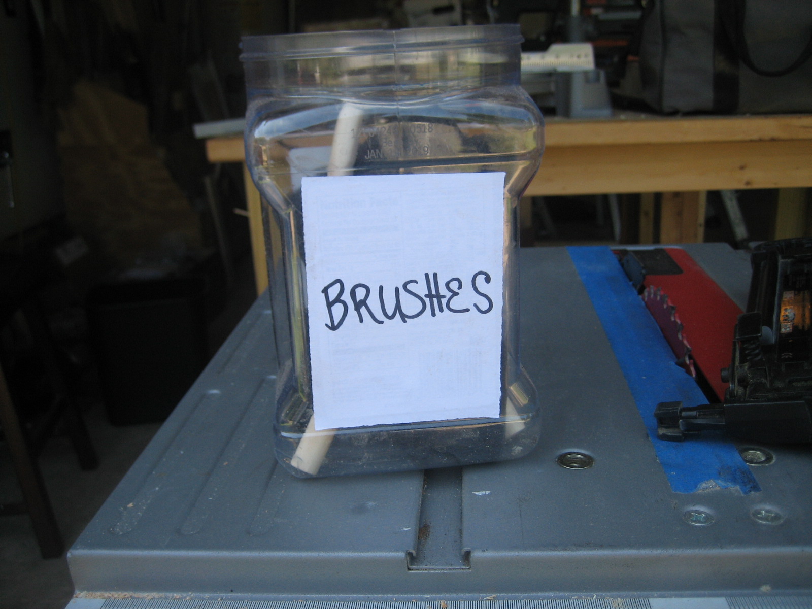 BRUSHES.JPG