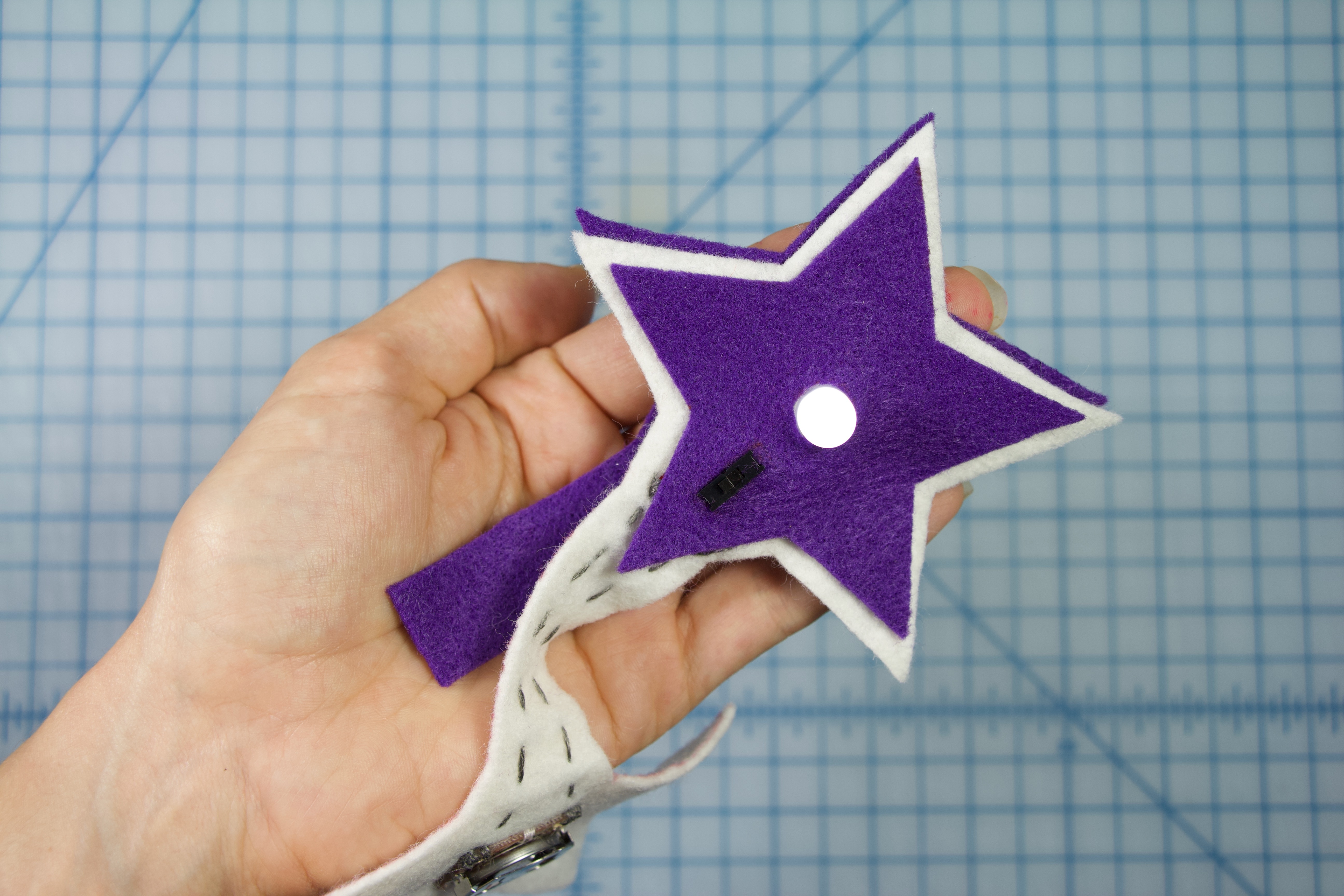 Backpack Keychain Light - 13.jpeg