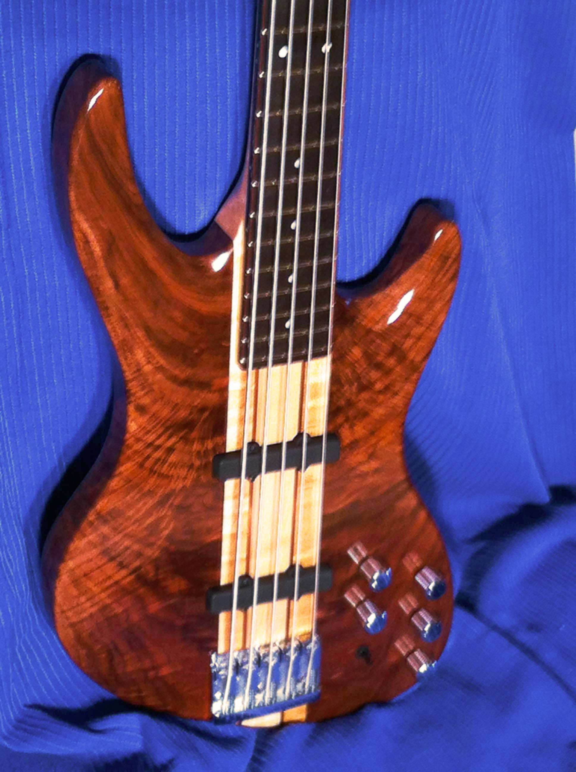 Bass5.jpg