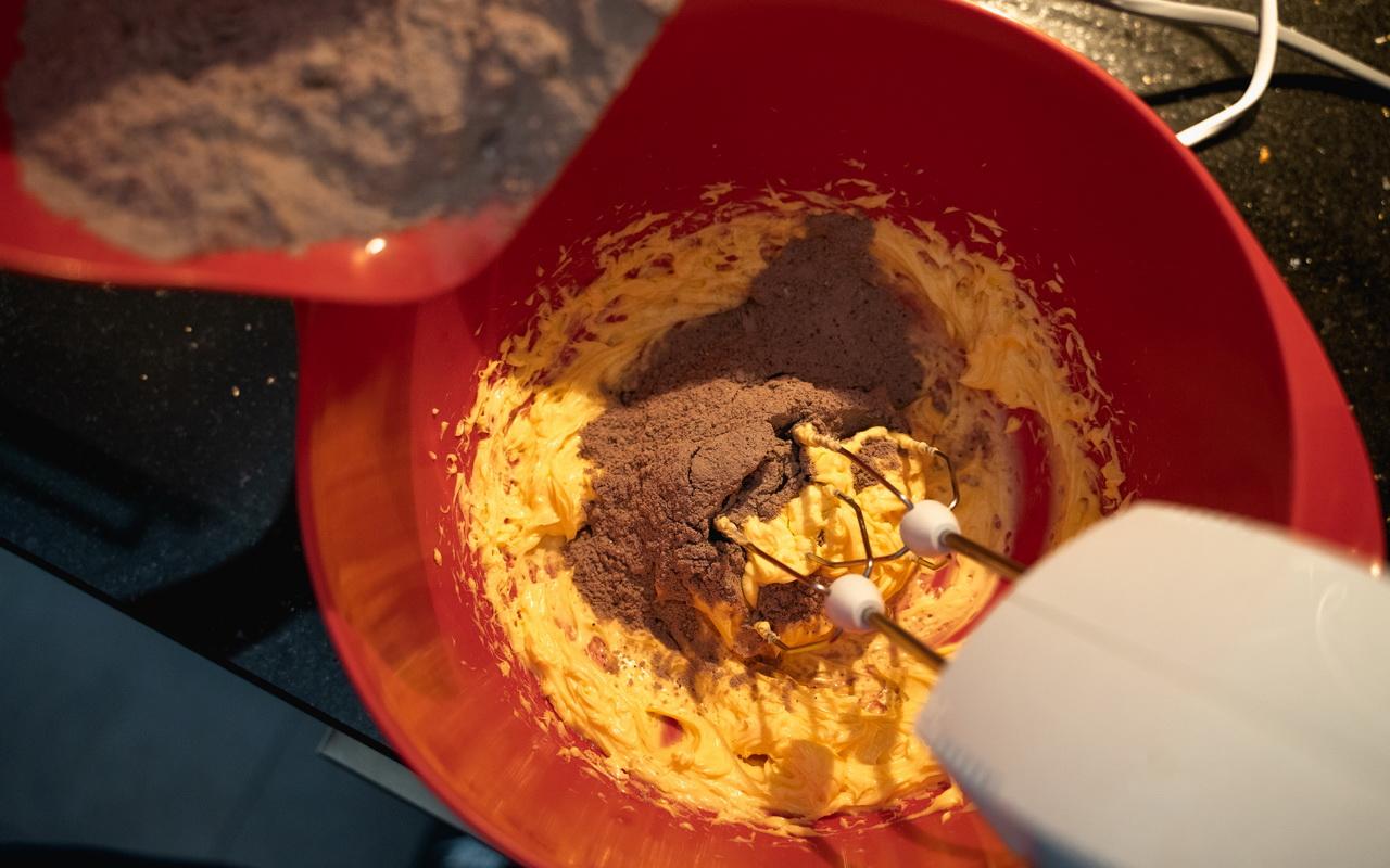 Bat &amp; Spider Halloween Cupcakes - Adding Dry Ingredients To Mixture.jpg