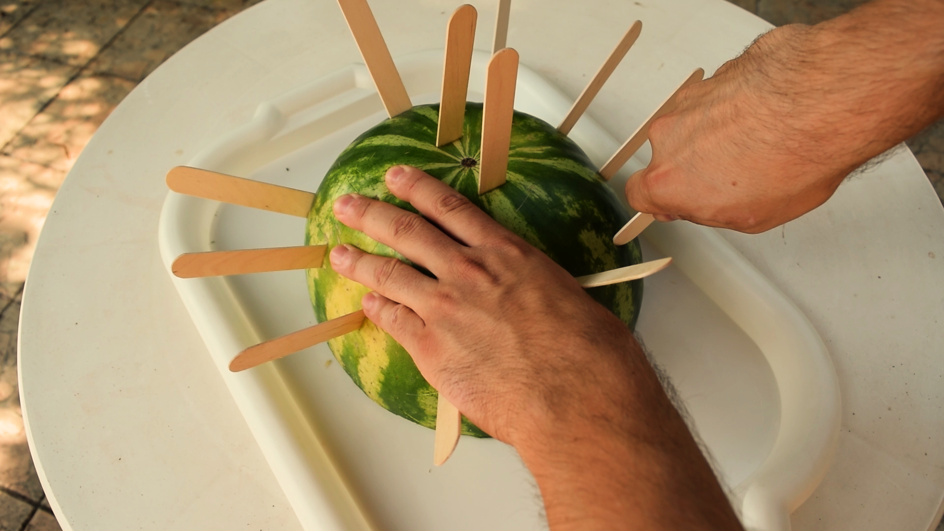 Best way to serve a watermelon_freeze14.bmp