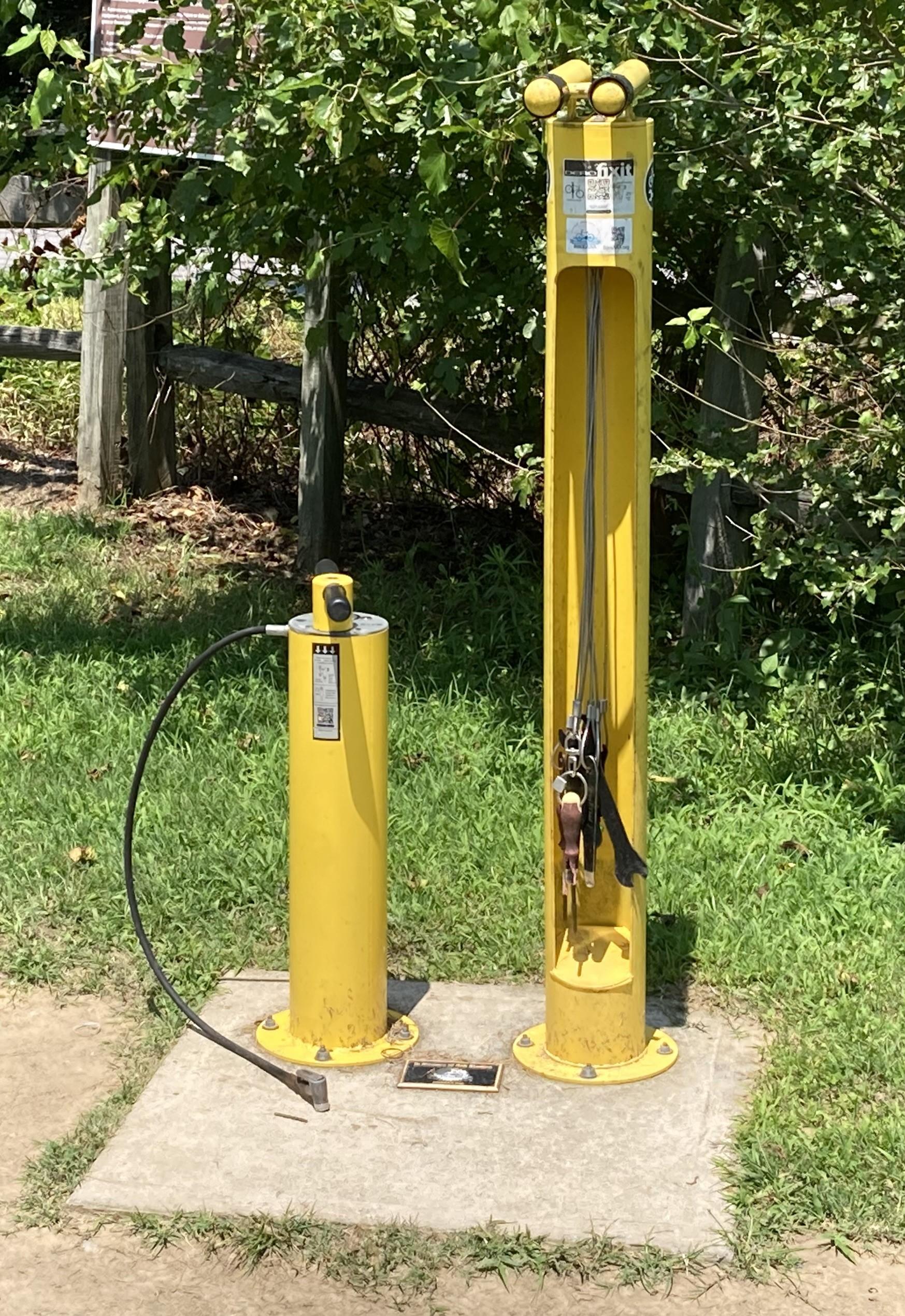 Bike Pump.jpg
