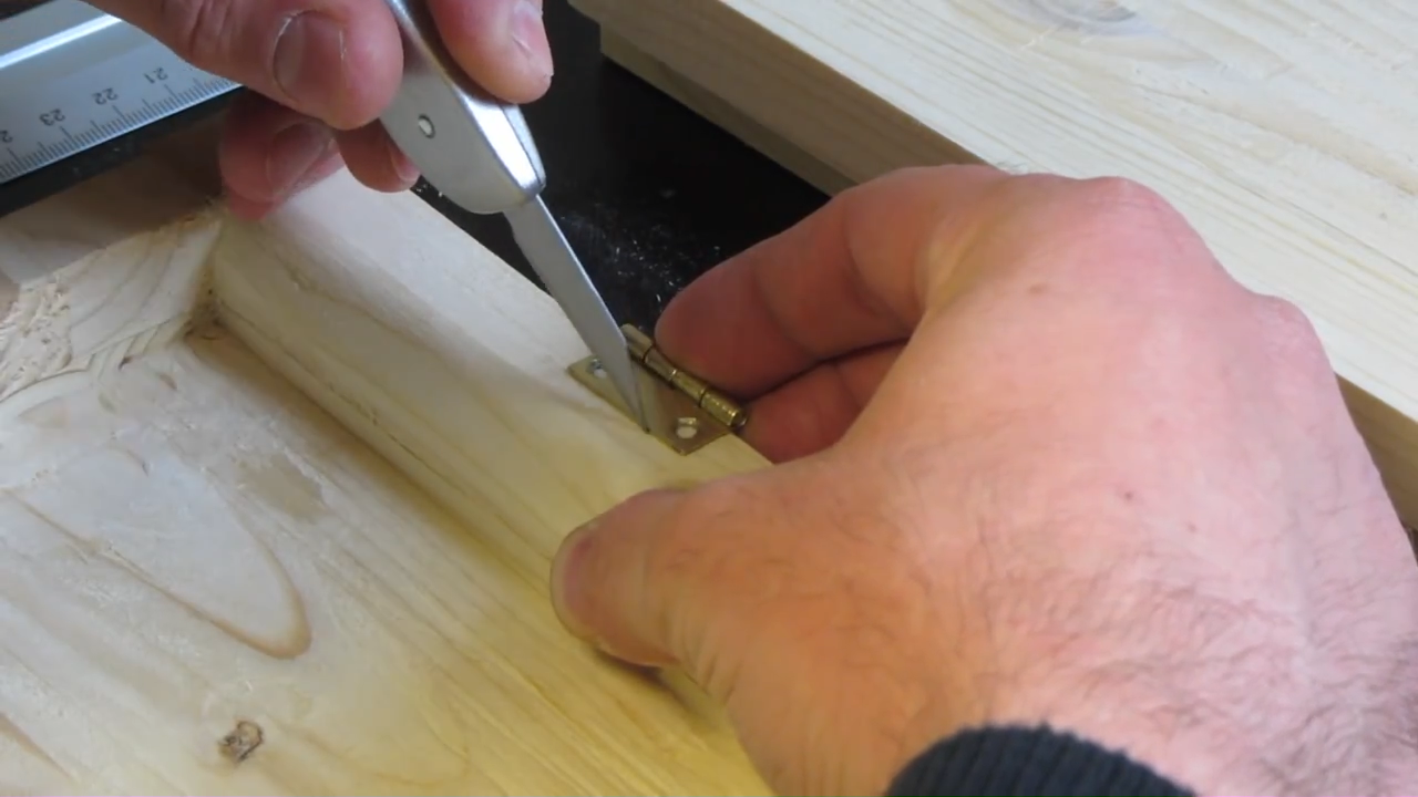 Bildschirmfoto von Butter Biscuit Box - Woodworking Europe Collaboration Build .mp4 - 14.png