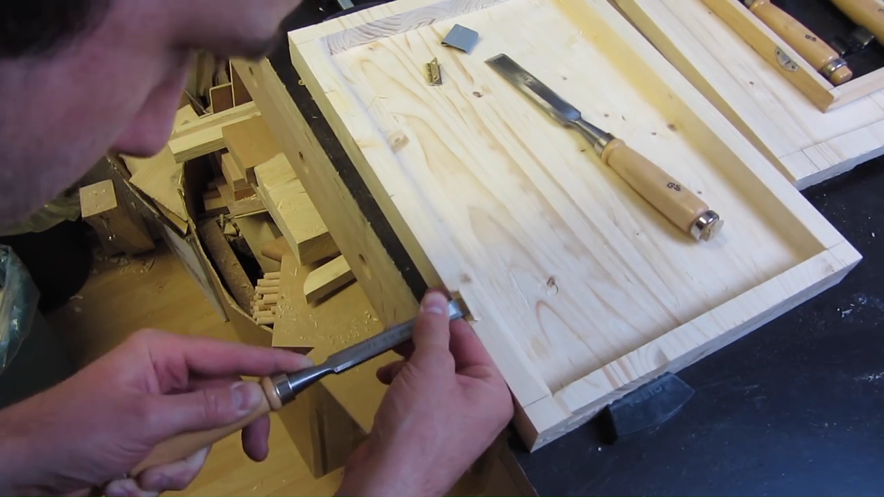 Bildschirmfoto von Butter Biscuit Box - Woodworking Europe Collaboration Build .mp4 - 15.png