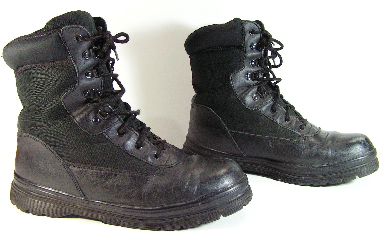 Black-Military-Combat-Boots-s4xa4bsnetg.jpg