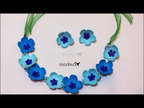 Blue flower necklace and earrings:DIY