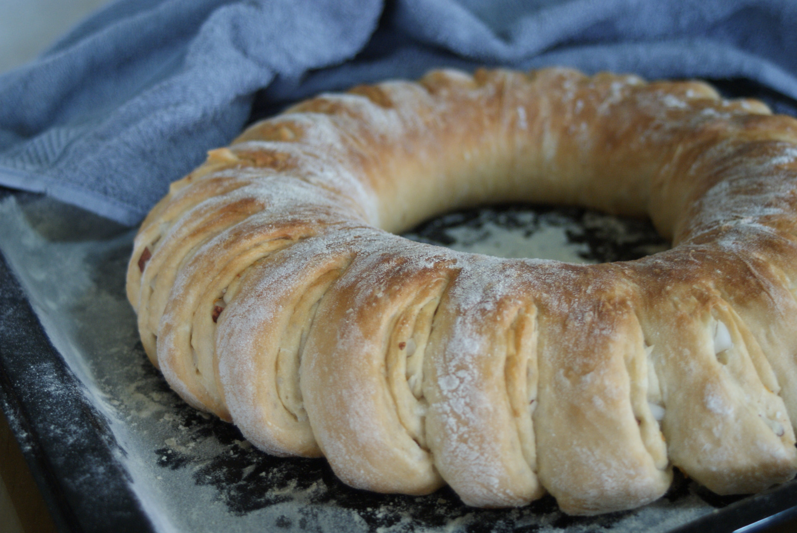 Bread, Nut Wreath (3).JPG