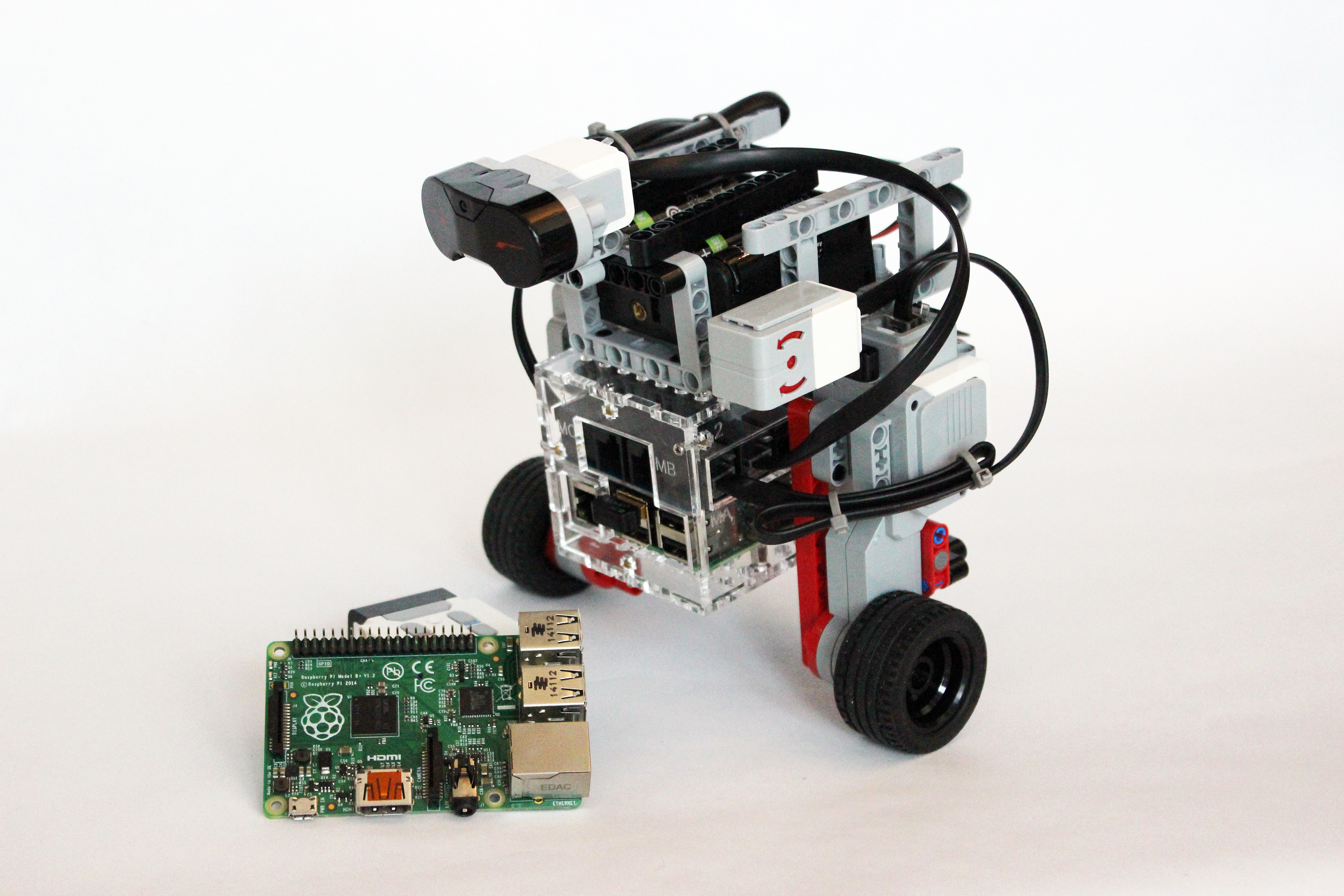 BrickPi3-Raspberry-Pi-BalanceBot-and-IR-Remote.JPG