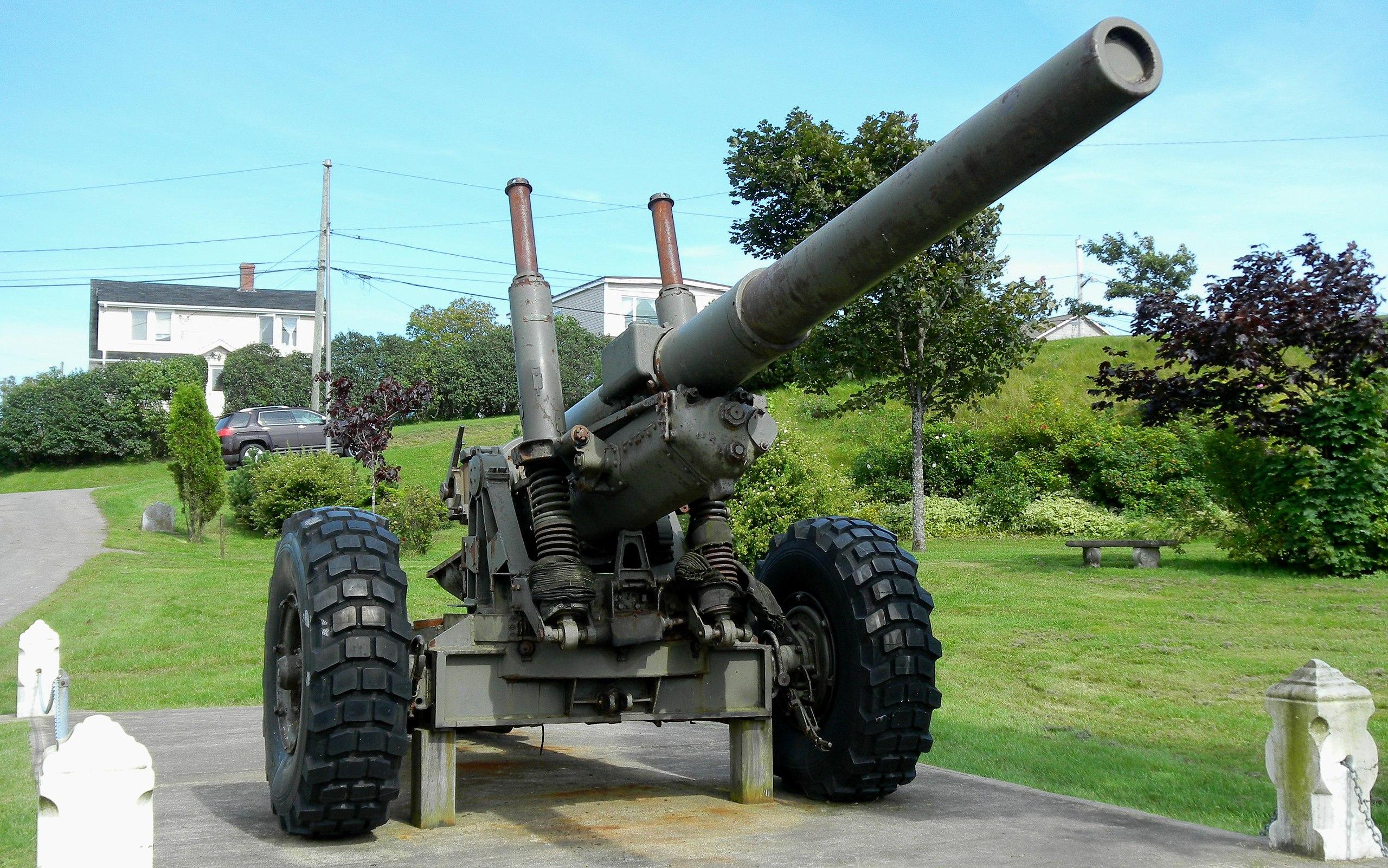 British Ordnance BL 5.5 inch (140 mm) M3 medium gun.JPG