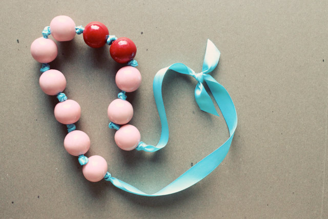 BubblegumNecklace5.jpg