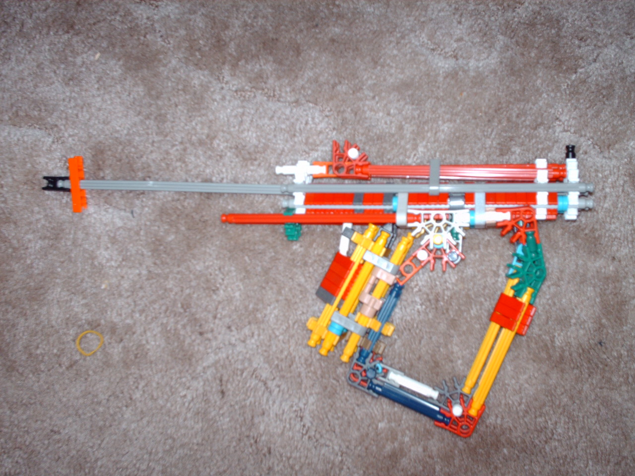 C:\Documents and Settings\Dave\My Documents\My Pictures\Knex Guns\Knex Guns 028.jpg