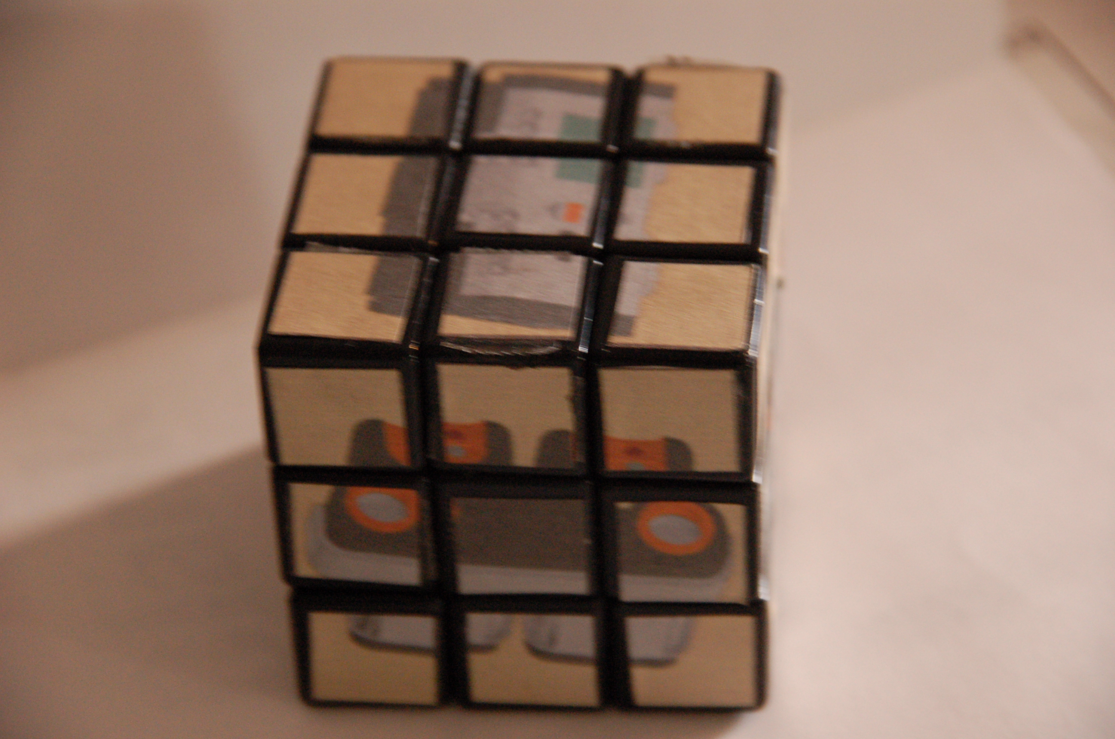 C:\Documents and Settings\Jonathan\Desktop\rubiks stickers v2\cube2.jpg