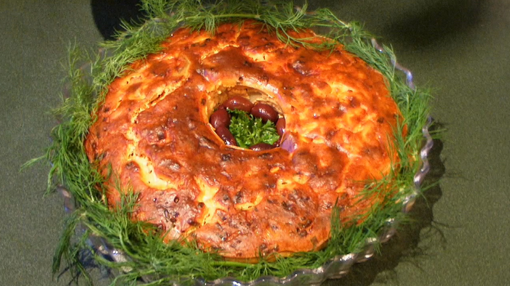 CREOLE SALMON CROWN.jpg