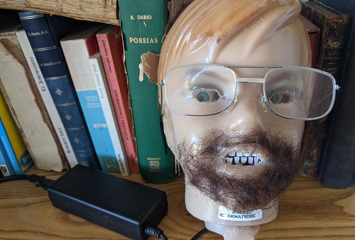 CabezaBusquedAnimatronicPhilipKDickBiblioteca.jpg