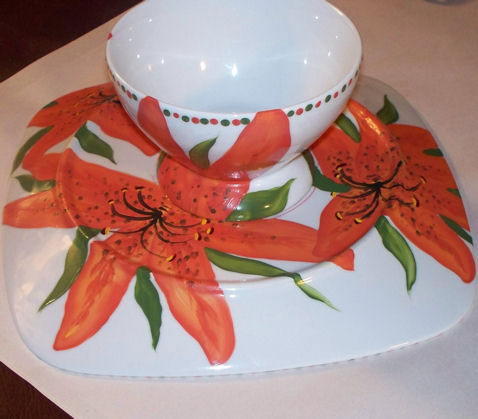 Cake Stands Chip and Veggie Tray 011.JPG