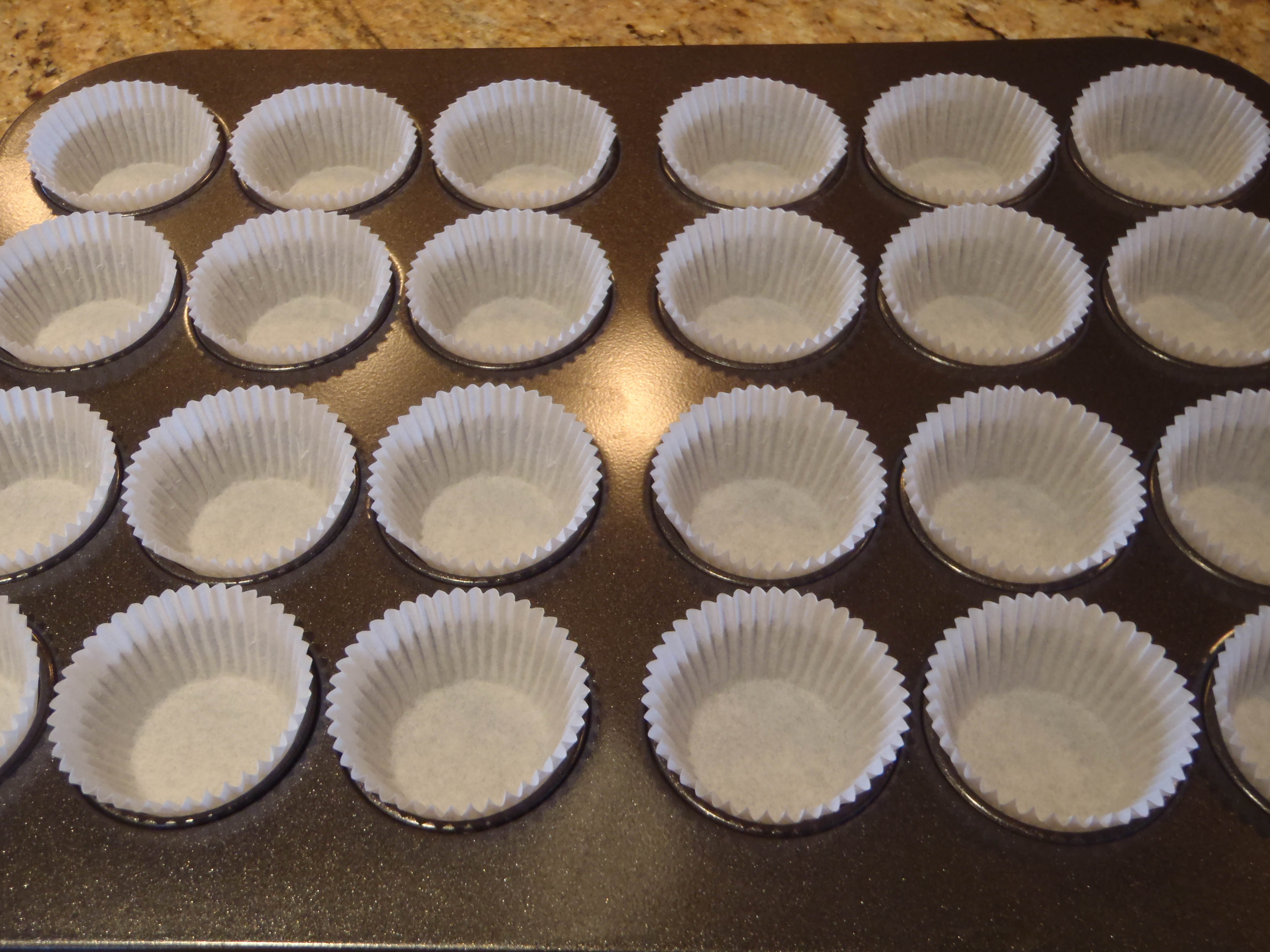 Candy Cane Brownies 003.JPG