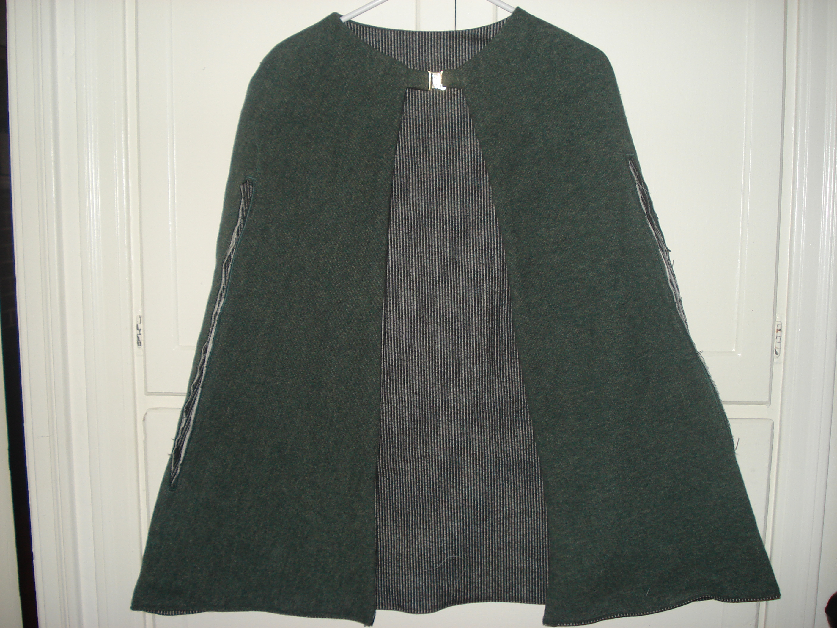 Cape Coat Instructable 046.JPG