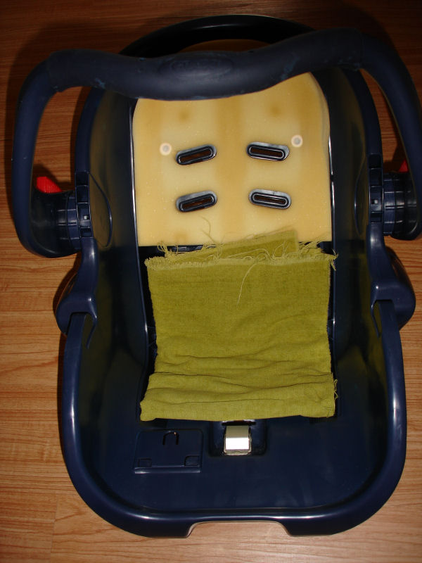 Carseat_With butt pad.JPG