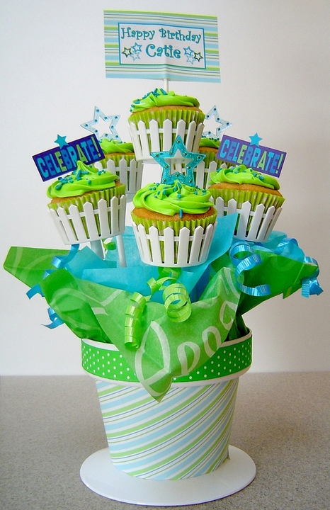 CatieCupcakeBouquet2.jpg